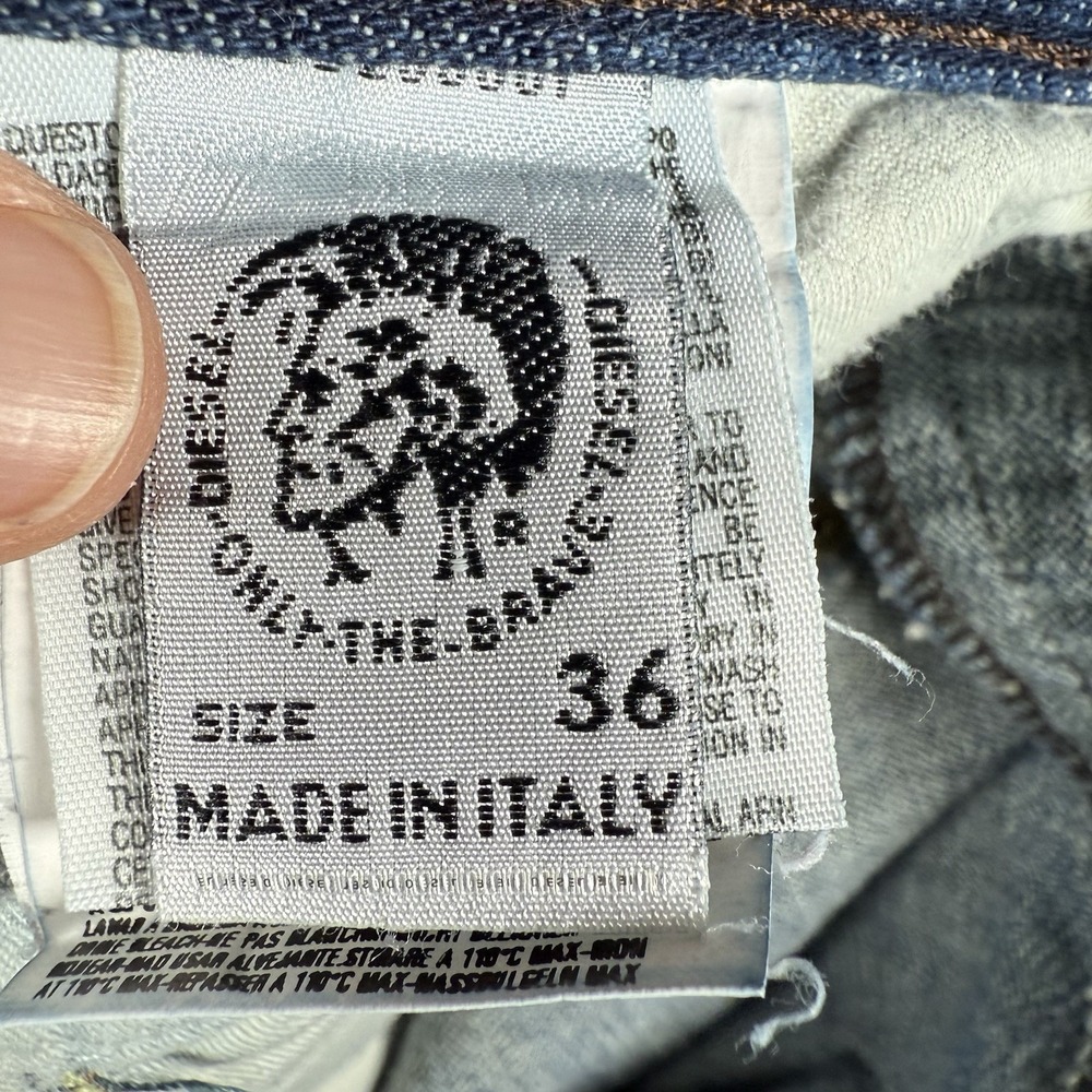 Vintage Diesel Tyel Jeans Mens 36x30 Bootcut Button Fly Italy Distress Y2K Relax - Picture 3 of 11